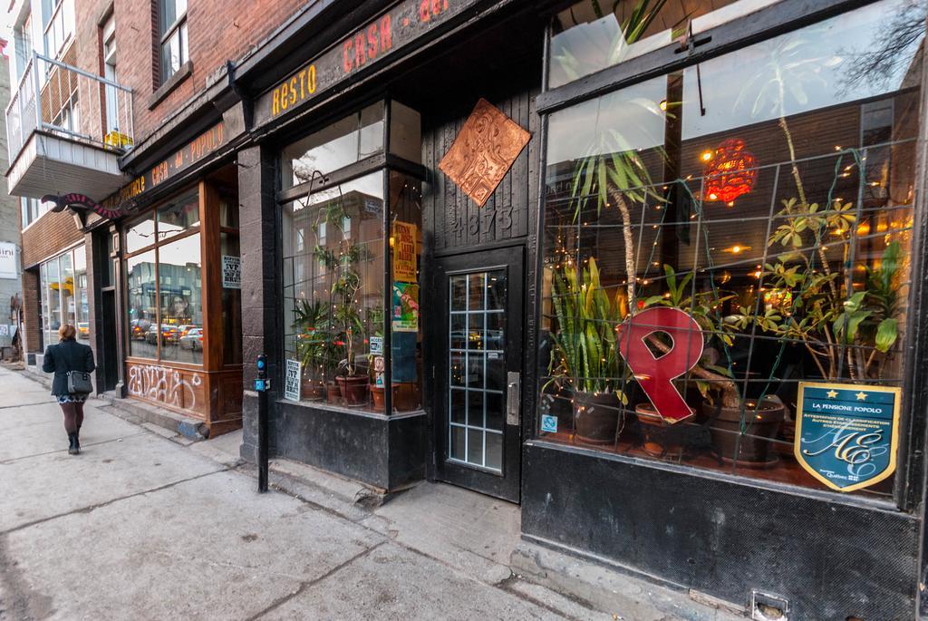 Pensione Popolo Montreal Exterior photo